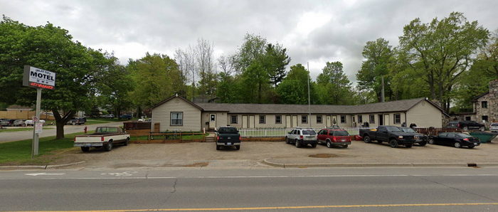 Imlay City Motel - 2019 Street View (newer photo)